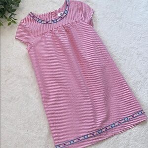 Vineyard Vines 14 Pink Striped Dress with Embroidered Trim EUC Seersucker